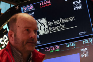 Moody's Downgrades New York Community Bancorp's Sole Traded Bond to Junk