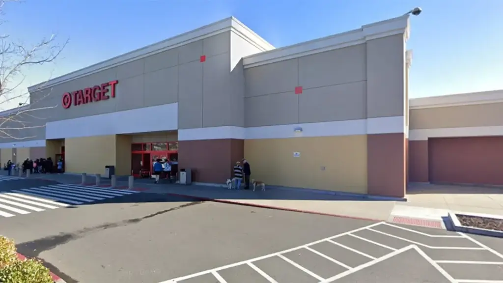 Sacramento Officials Threaten Target for Calling Police on Thieves