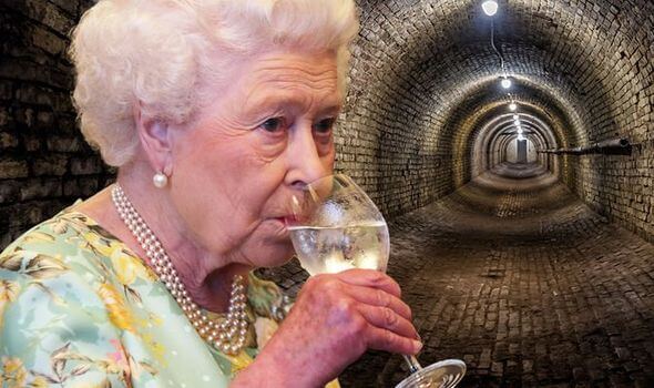 Why Queen Elizabeth 2 Has A Secret Tunnel Under The Royal Palace?