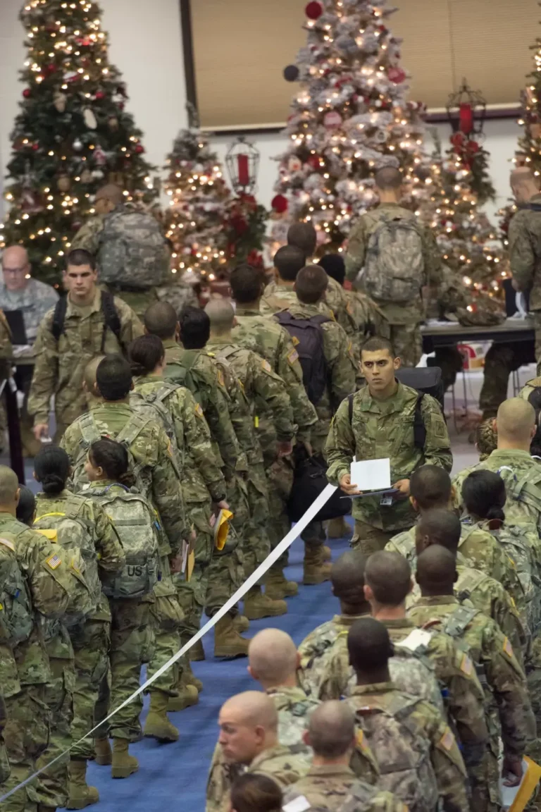 More Than 40,000 U.S. Army Trainees To Take To The Air And Roads This Holiday Season