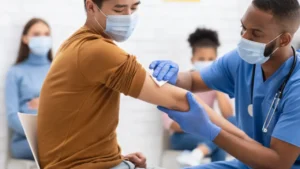 Vaccinated People Are Not ‘Just as Likely’ to Spread the Coronavirus as Unvaccinated People